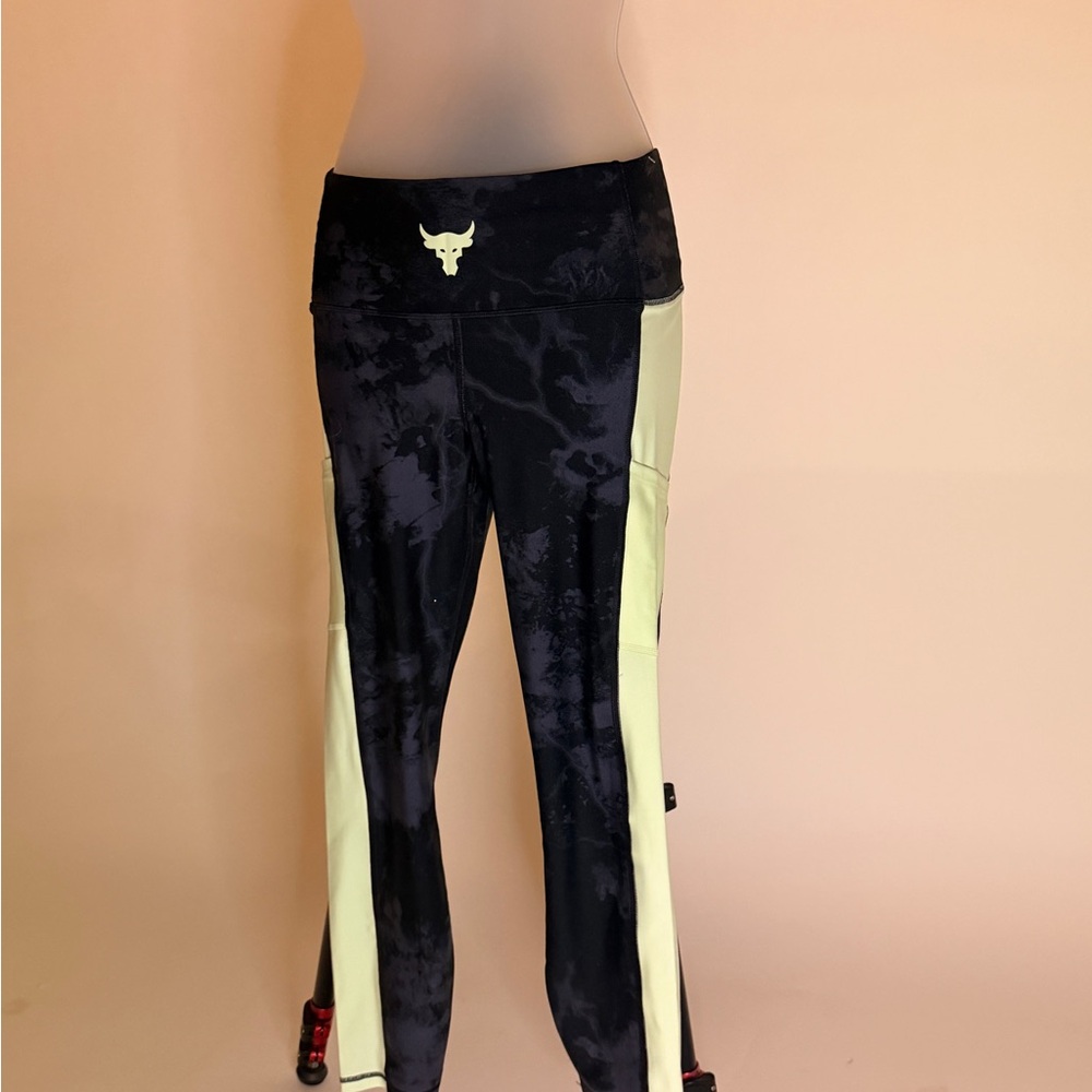 Underarmour Black and Yellow Leggings with Bull Logo